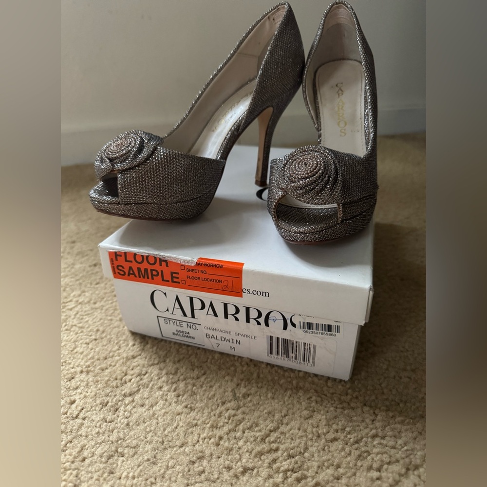 Caparros Baldwin Champagne Sparkle Heels size 7 (Only worn twice!)